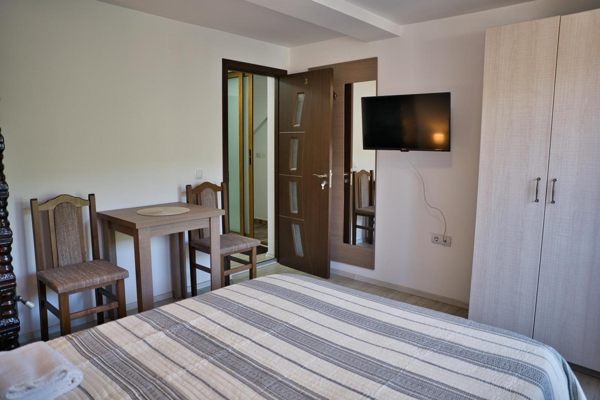 Perla Argesului, Ciubar, Piscina, Lift, Gratar, Cabana, Pensiuni, Hotel Cazare Transfagarasan Curtea De Arges Albestii de Arges Buitenkant foto