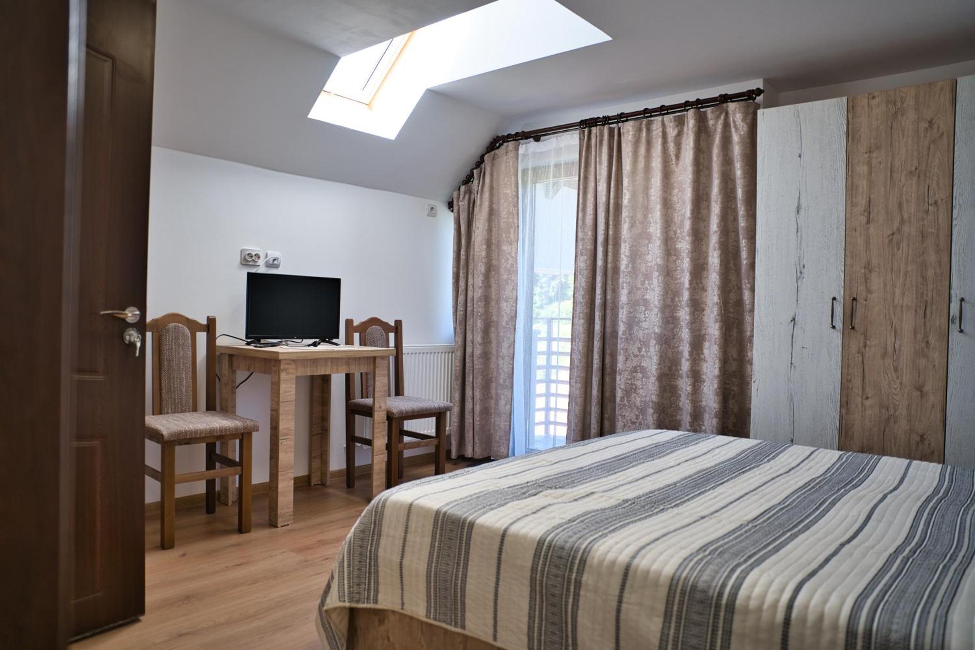 Perla Argesului, Ciubar, Piscina, Lift, Gratar, Cabana, Pensiuni, Hotel Cazare Transfagarasan Curtea De Arges Albestii de Arges Buitenkant foto