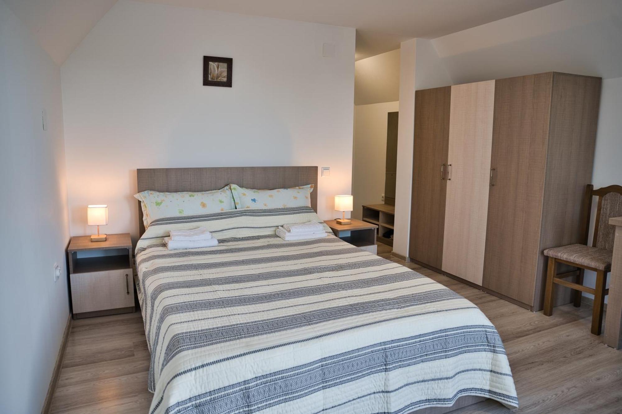 Perla Argesului, Ciubar, Piscina, Lift, Gratar, Cabana, Pensiuni, Hotel Cazare Transfagarasan Curtea De Arges Albestii de Arges Buitenkant foto